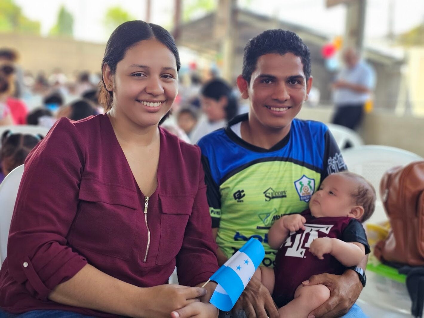 madre padre y recién nacido