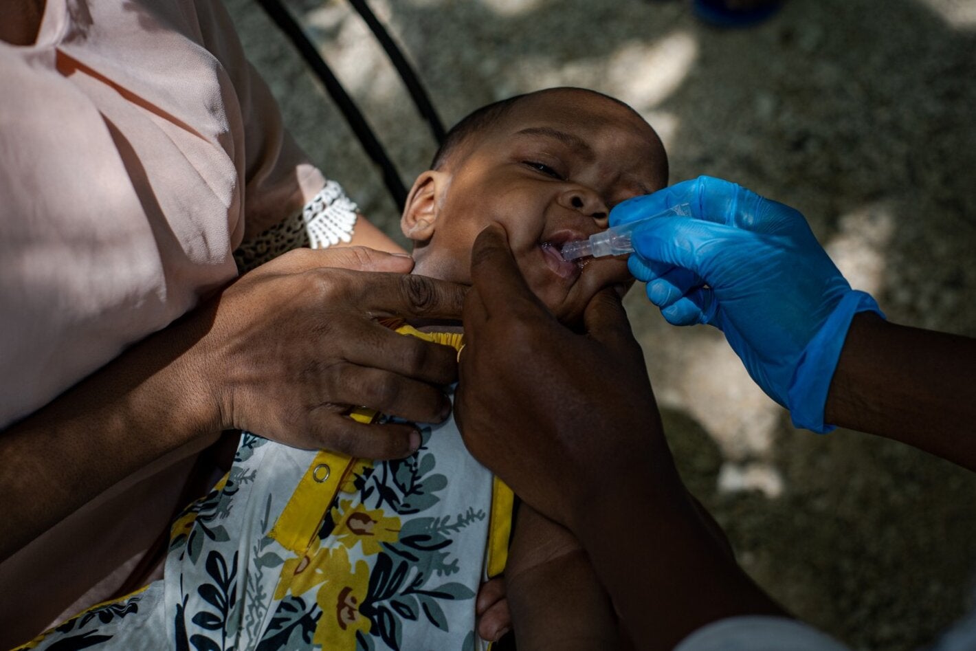 Bebe recevant le vaccin