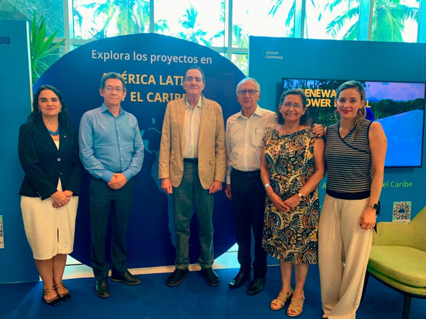 Dr. Jarbas, Ministro de Salud, Viciministro de salud, Dra. Gina y demas personas asistentes a la Celac