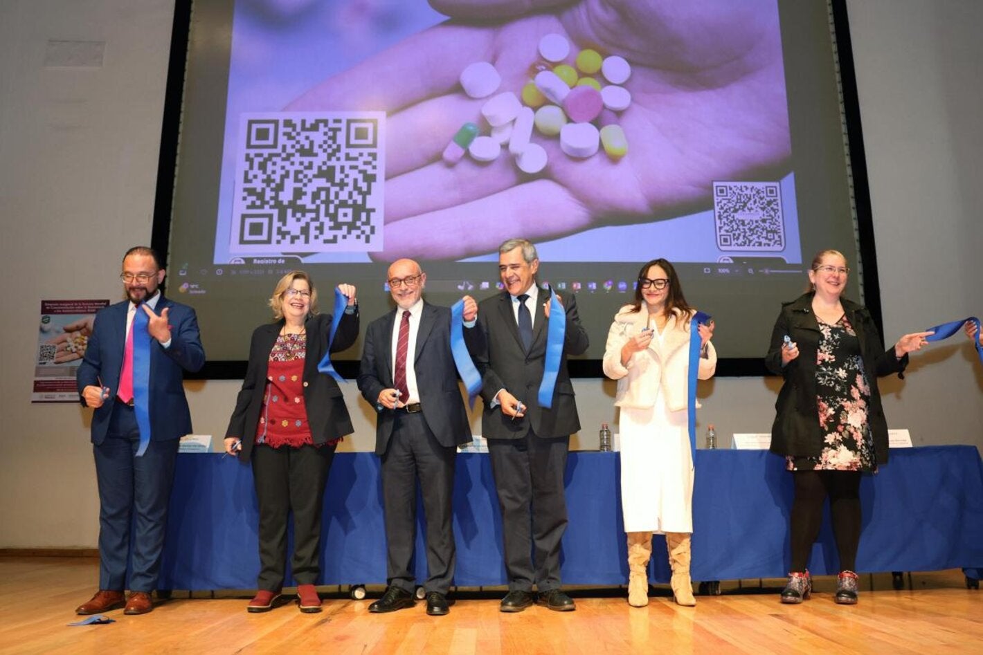 Autoridades inauguran la Semana Mundial de Concientización sobre la Resistencia a los Antimicrobianos 