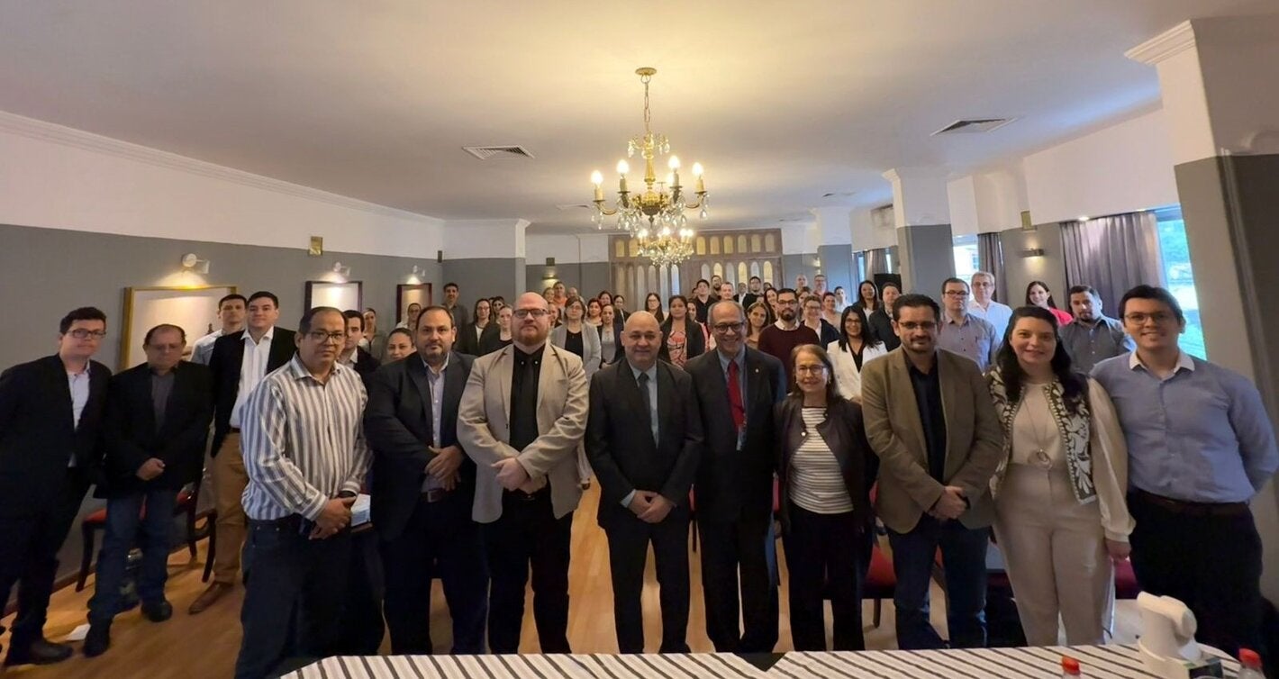 Capacitación dengue UCI