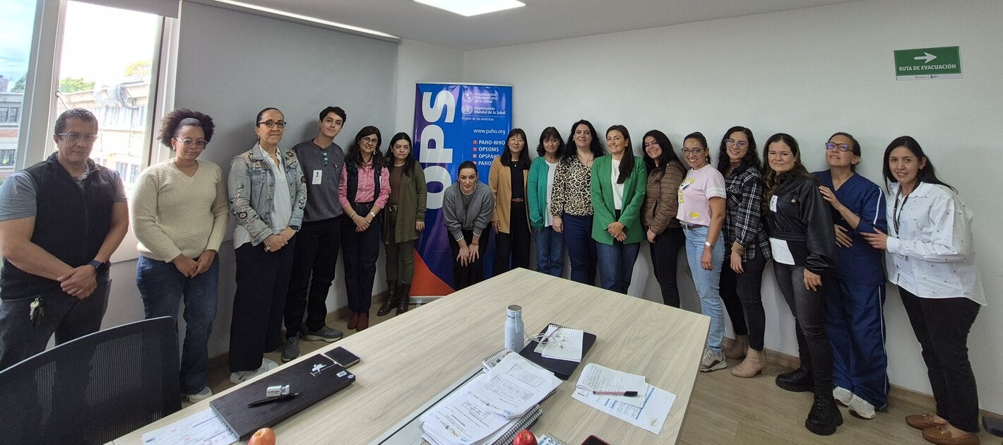 Foto grupal Capacitación en diagnóstico y vigilancia molecular y genómica de E. coli en el marco de la Red PNALC