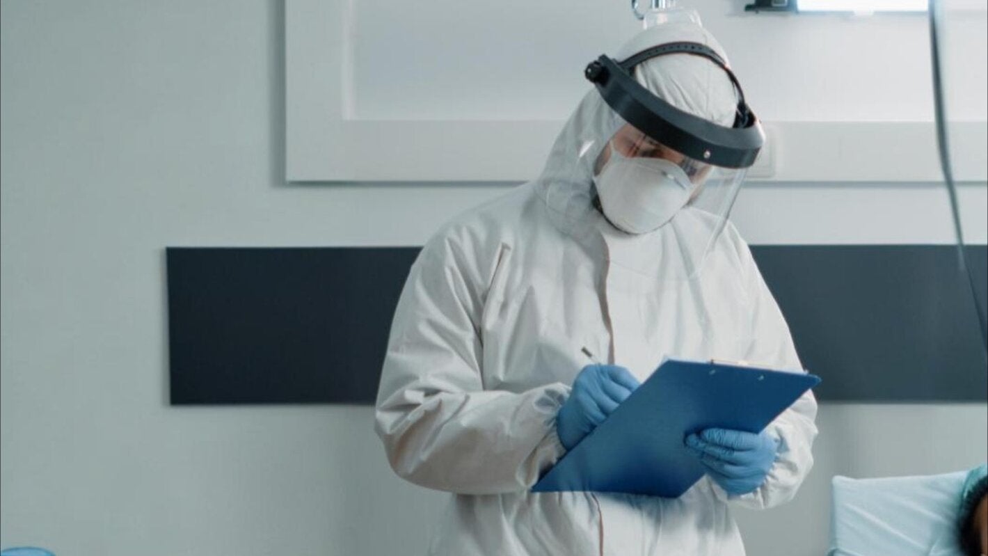 Health personnel with PPE