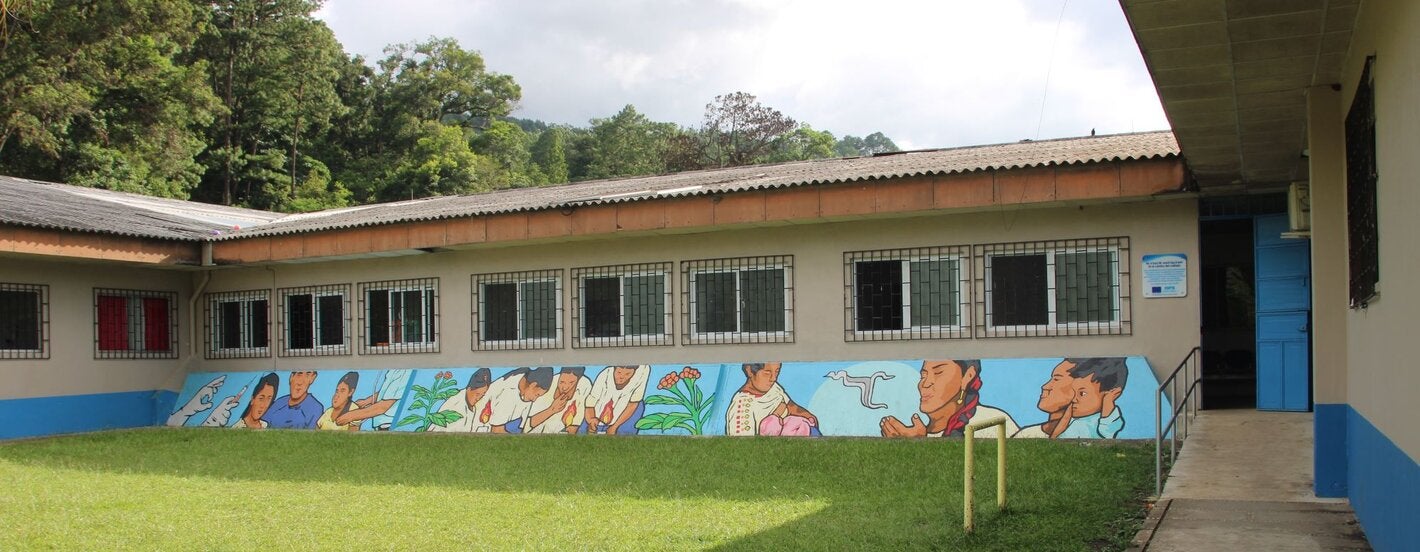 Mural ubicado en el CAIMI de San Cristóbal