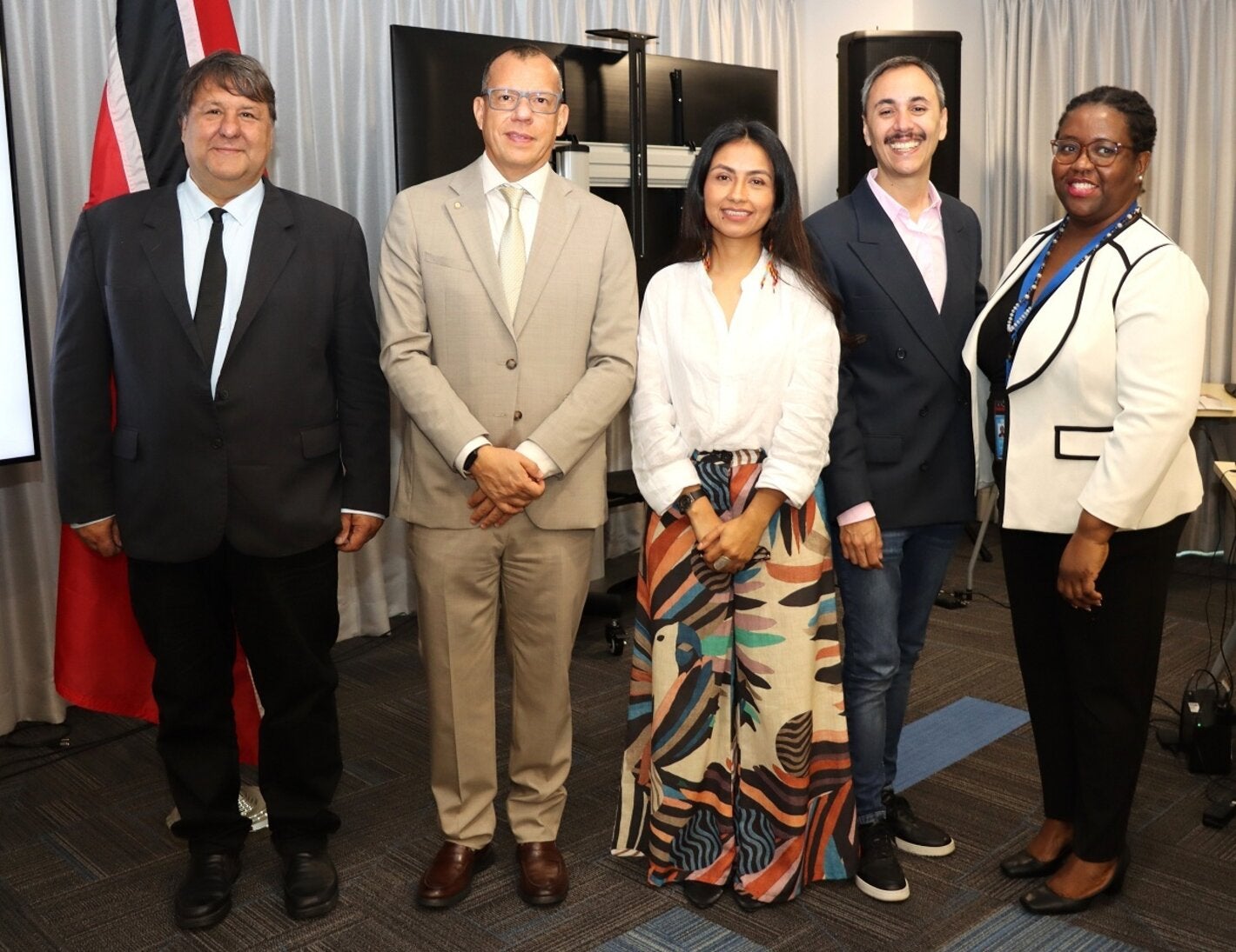 Dr. Gabriel Vivas Francesconi, PAHO/WHO Representative for Trinidad and Tobago with workshop facilitators and Dr Shellon Bovell