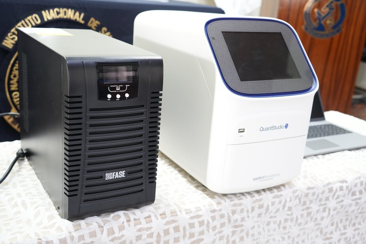 Equipamiento de donación - termociclador