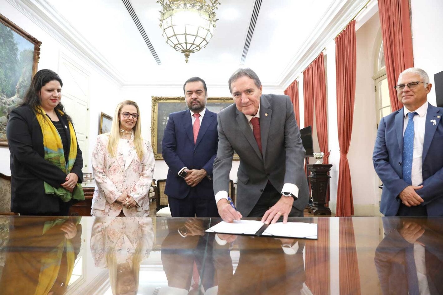 Ato de assinatura do novo acordo