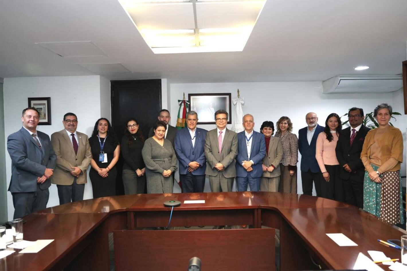 Autoridades de COFEPRIS, OPS y Unión Europea en reunión de trabajo