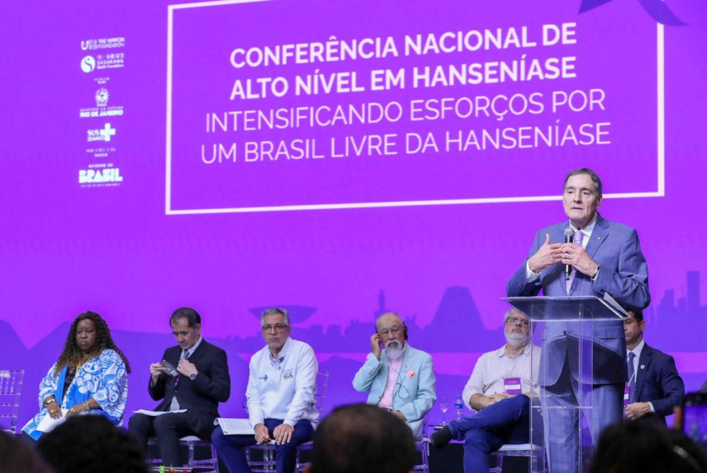 El Dr. Jarbas Barbosa en la Conferencia Nacional de Alto Nivel sobre la enfermedad de Hansen, celebrada en Río de Janeiro.