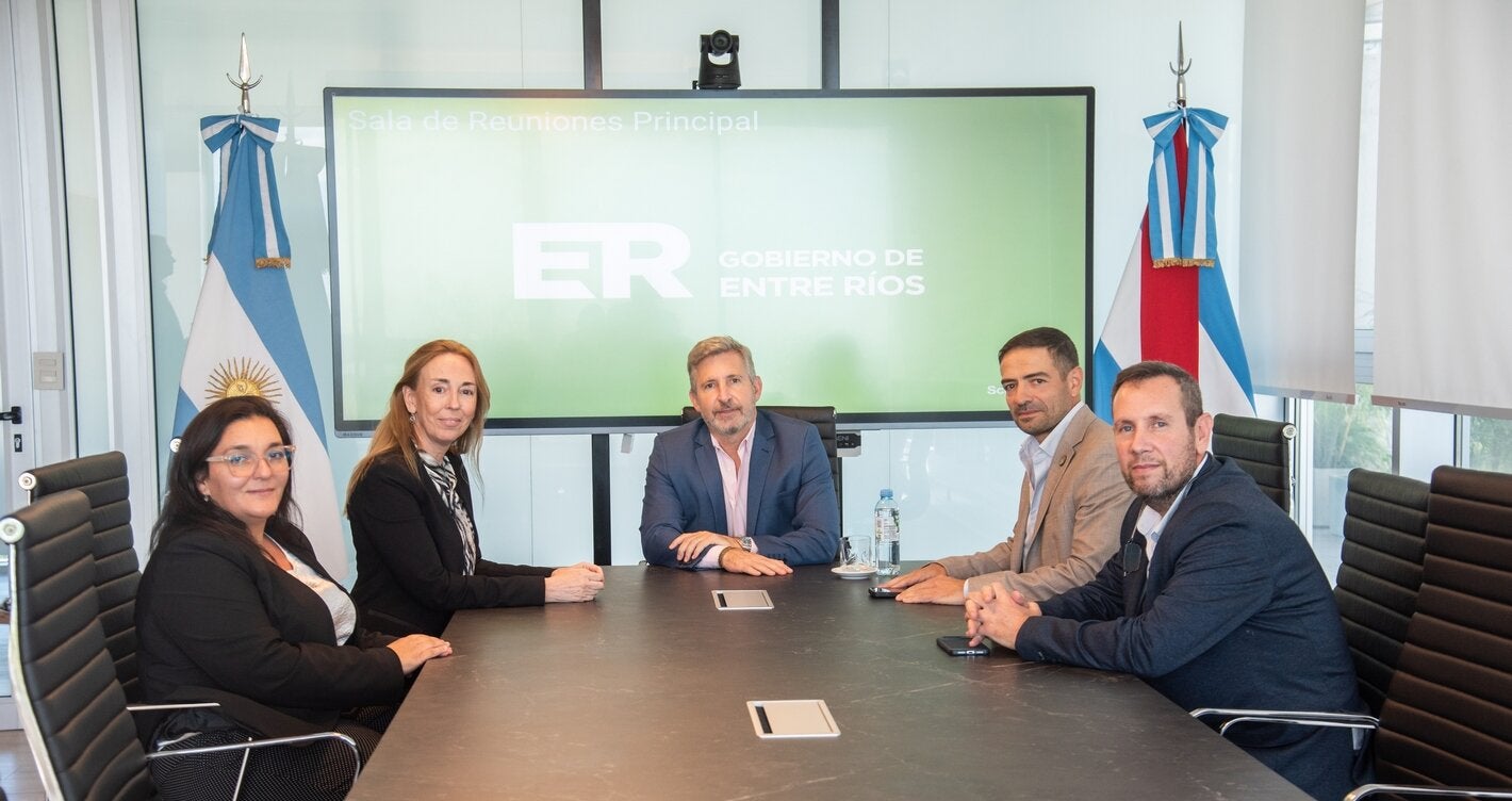 Autoridades de la OPS y Entre Ríos