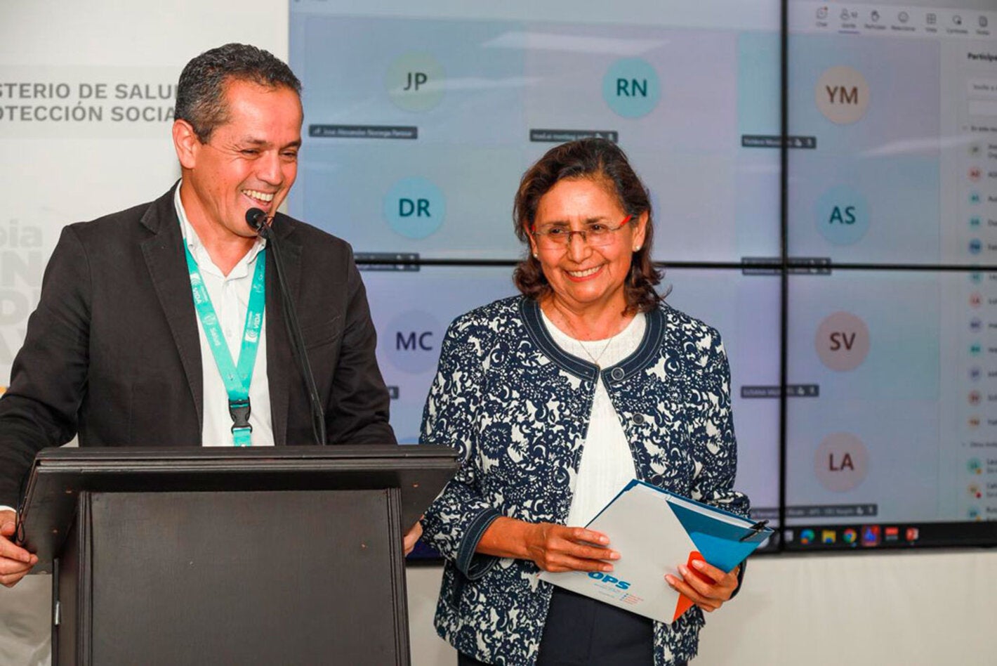 Dra. Tambini en sesion de APS con el MSPS