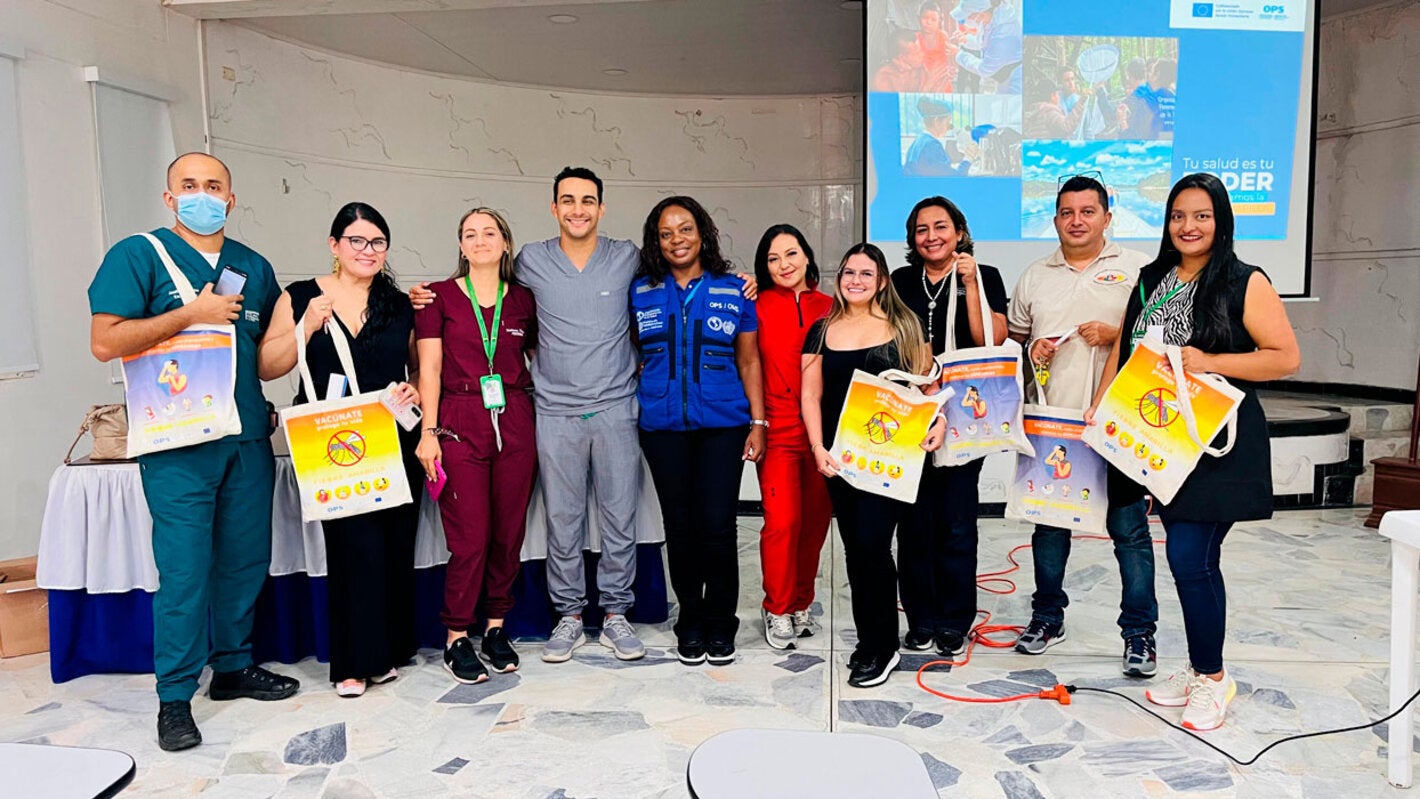 personal de fortalece el acompañamiento a hospitales del país en manejo clínico de la Fiebre Amarilla