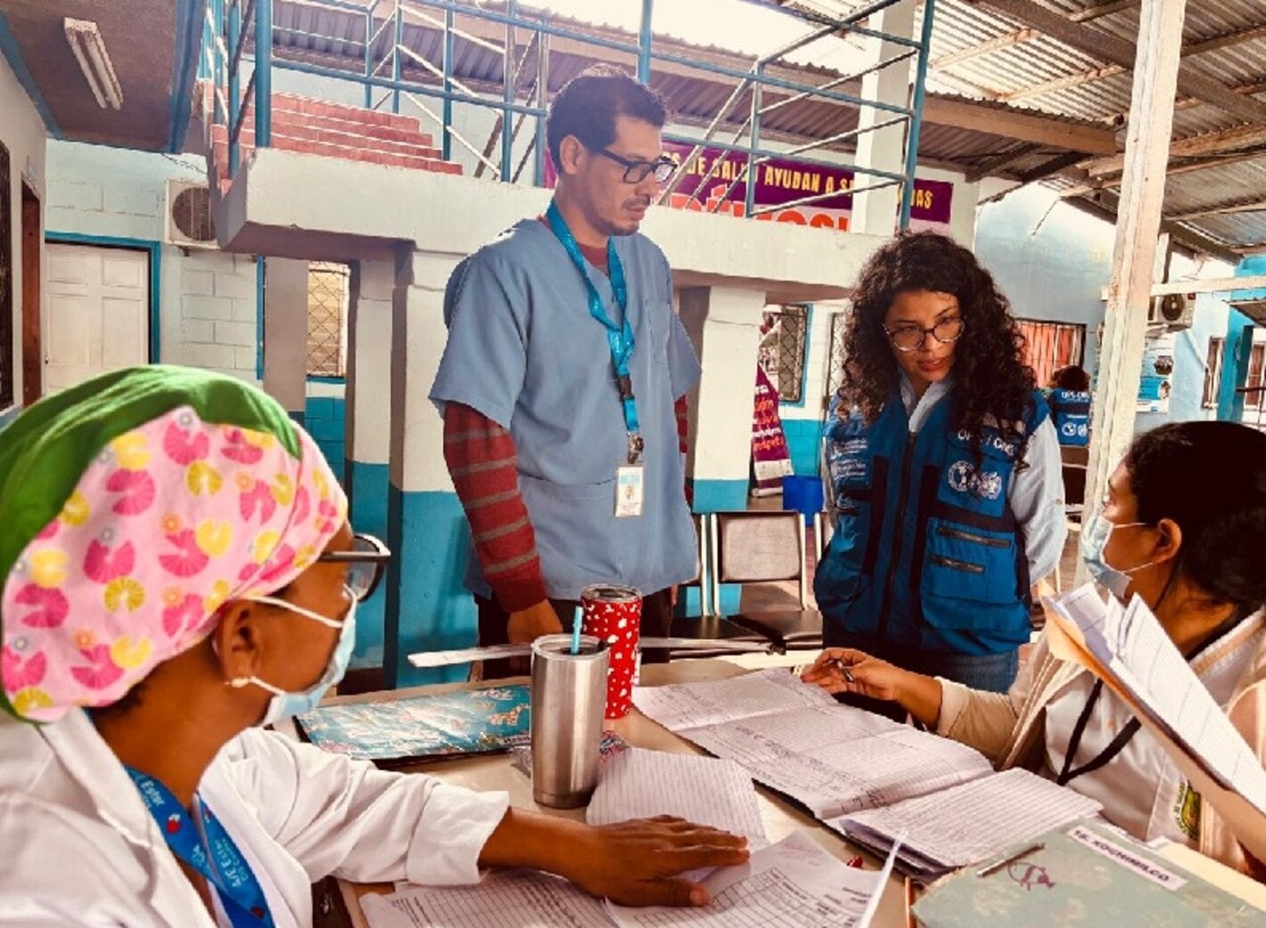 OPS visita establecimientos de salud