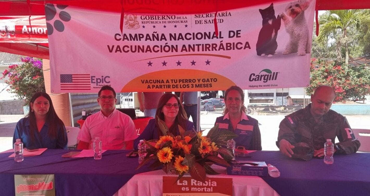 inauguración de la campaña de vacunación contra la rabia