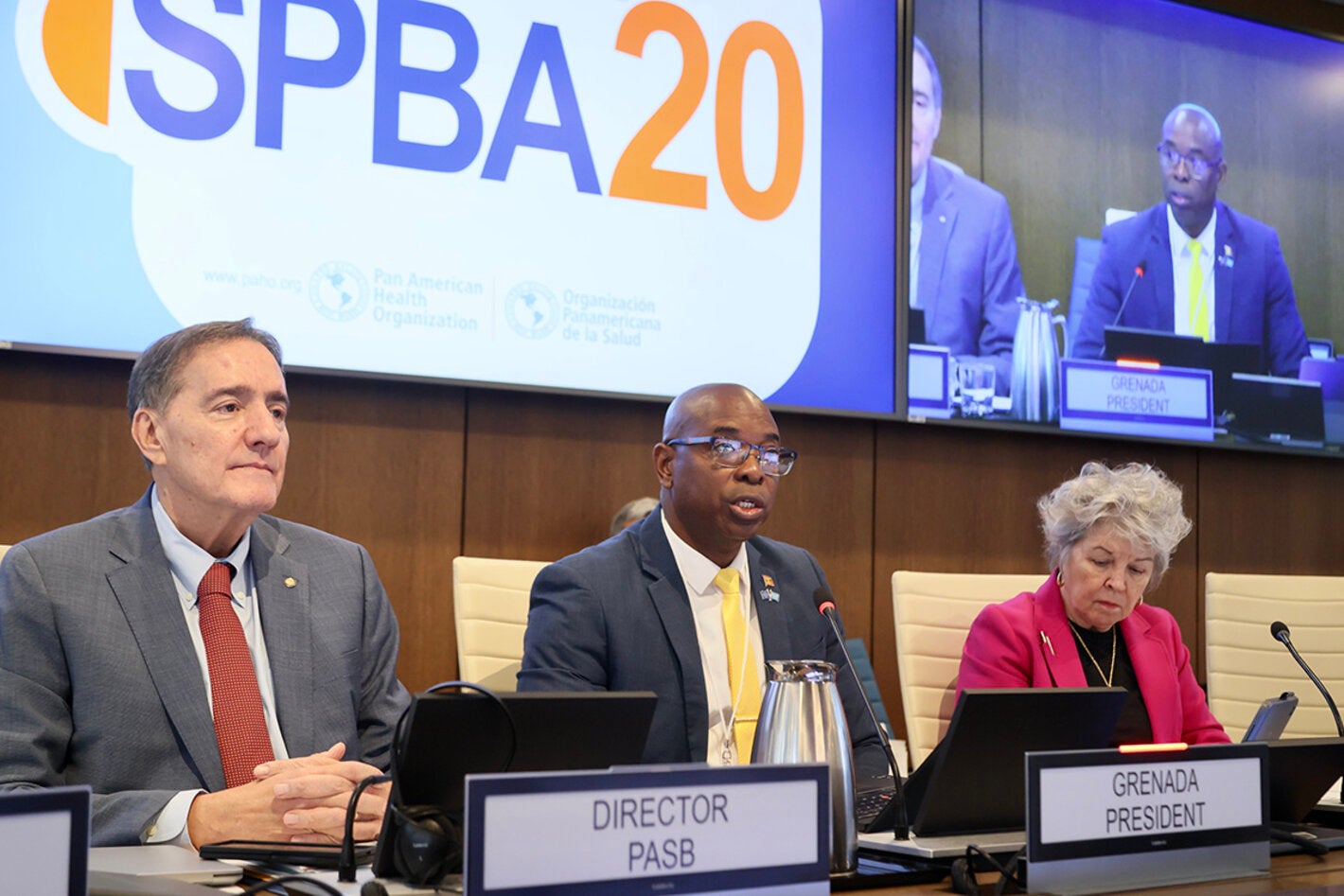 Head table at a meeting