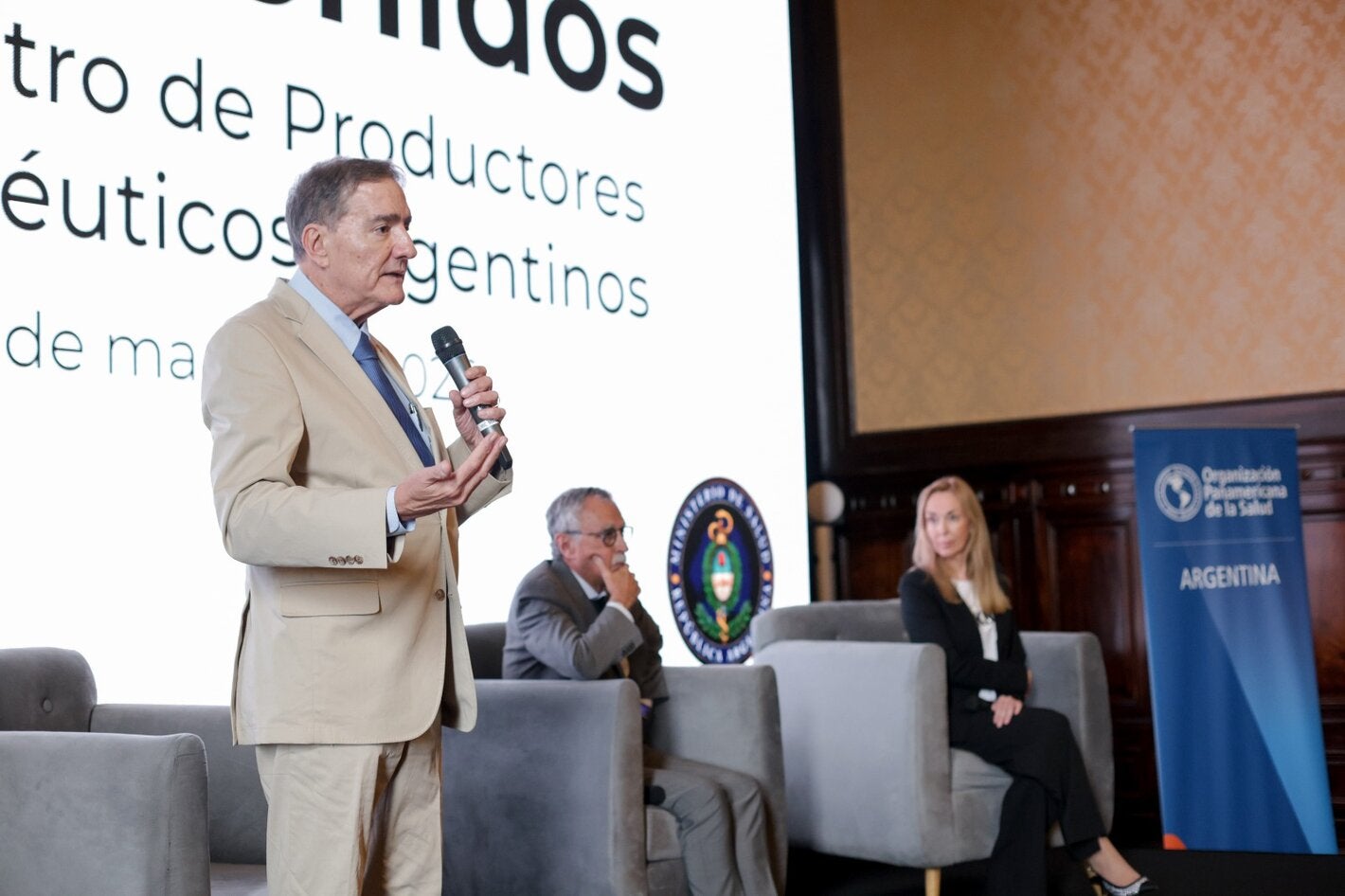 Foto de un momento de la reunión