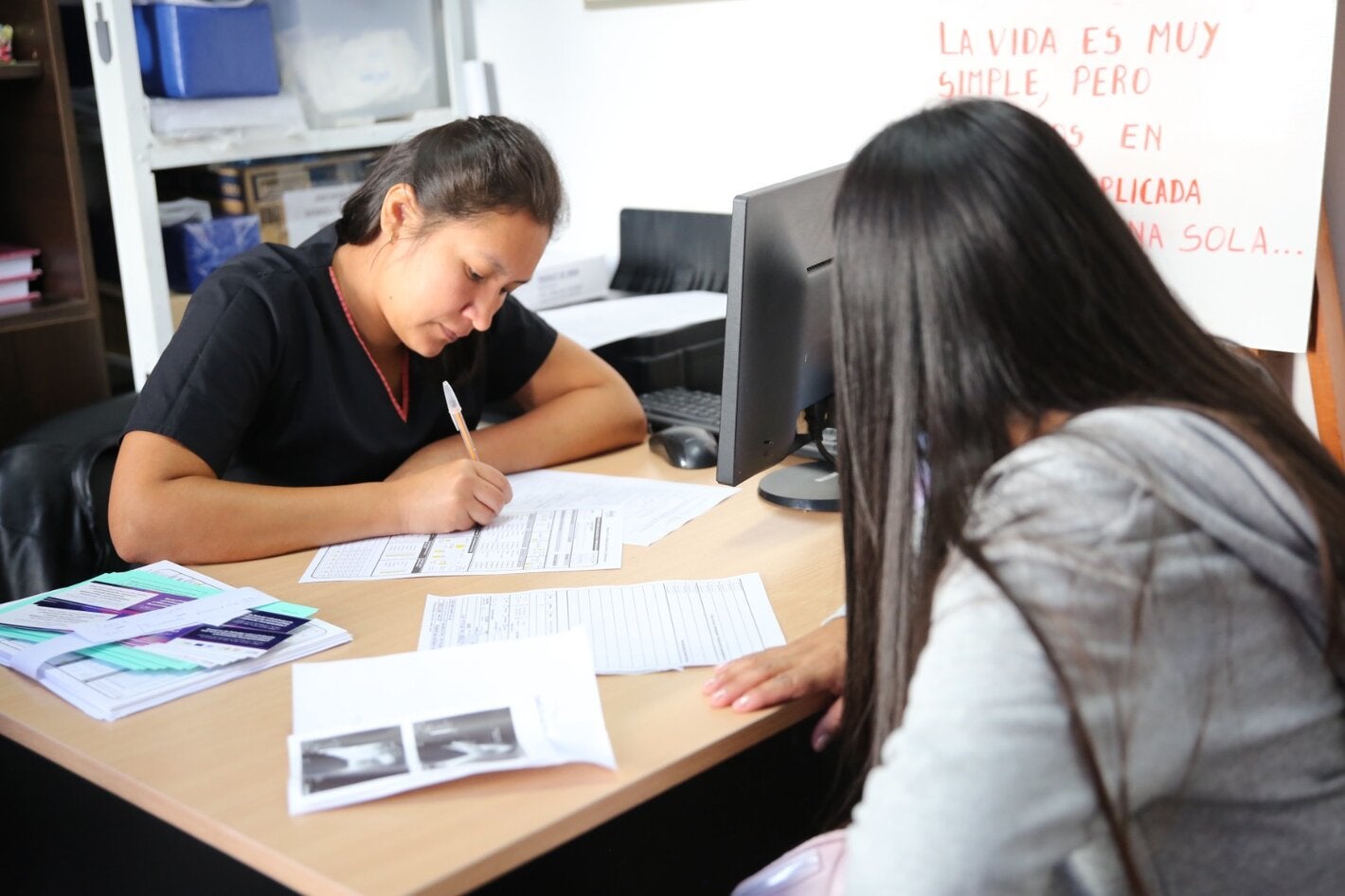 Foto de un momento de consulta médica