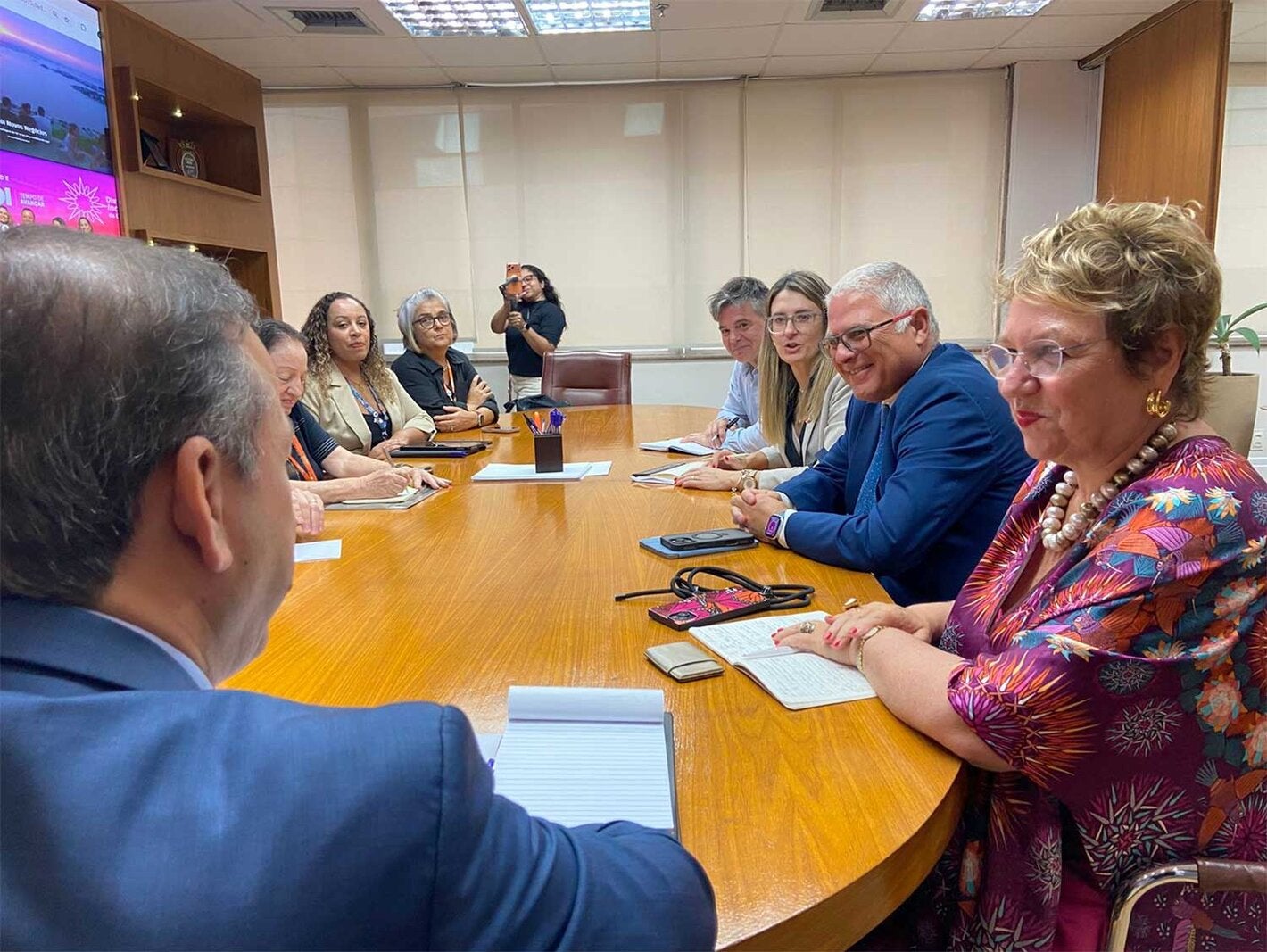 Reunião com participantes da OPAS e da Prefeitura de Niterói