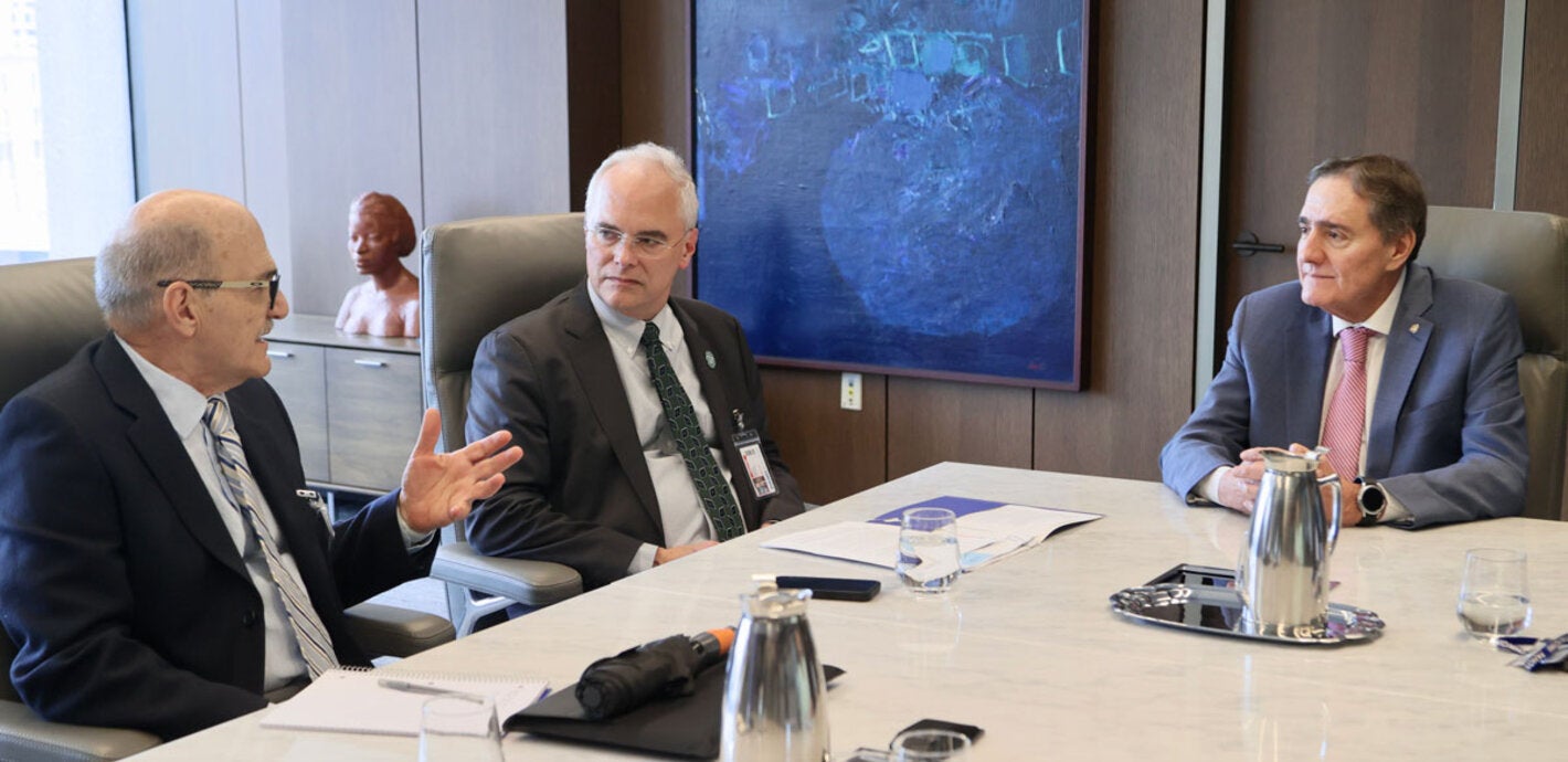 CEPI and PAHO have expanded their partnership through new cooperation agreements to strengthen regulatory and pharmacovigilance systems in Latin America and the Caribbean, improving safe and equitable access to vaccines during public health emergencies.