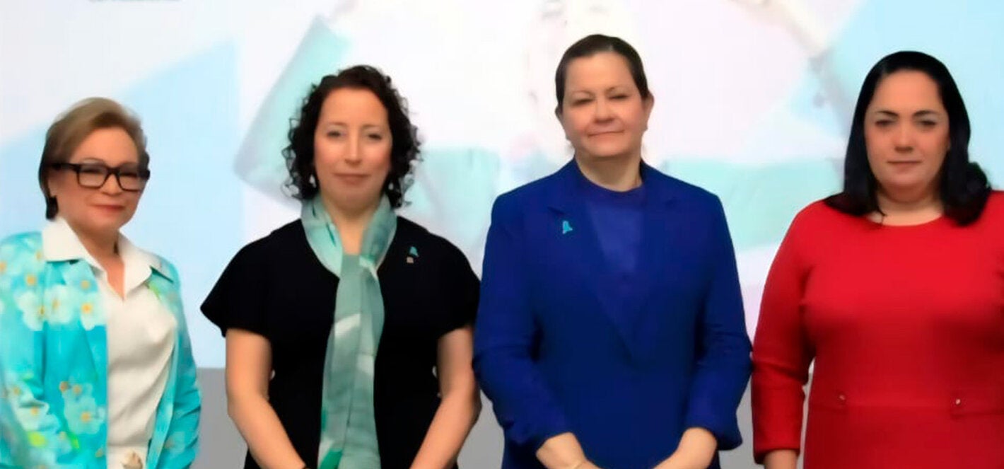Fotografía protocolar sobre el conversatorio sobre Prevención del cáncer cervicouterino en Panamá