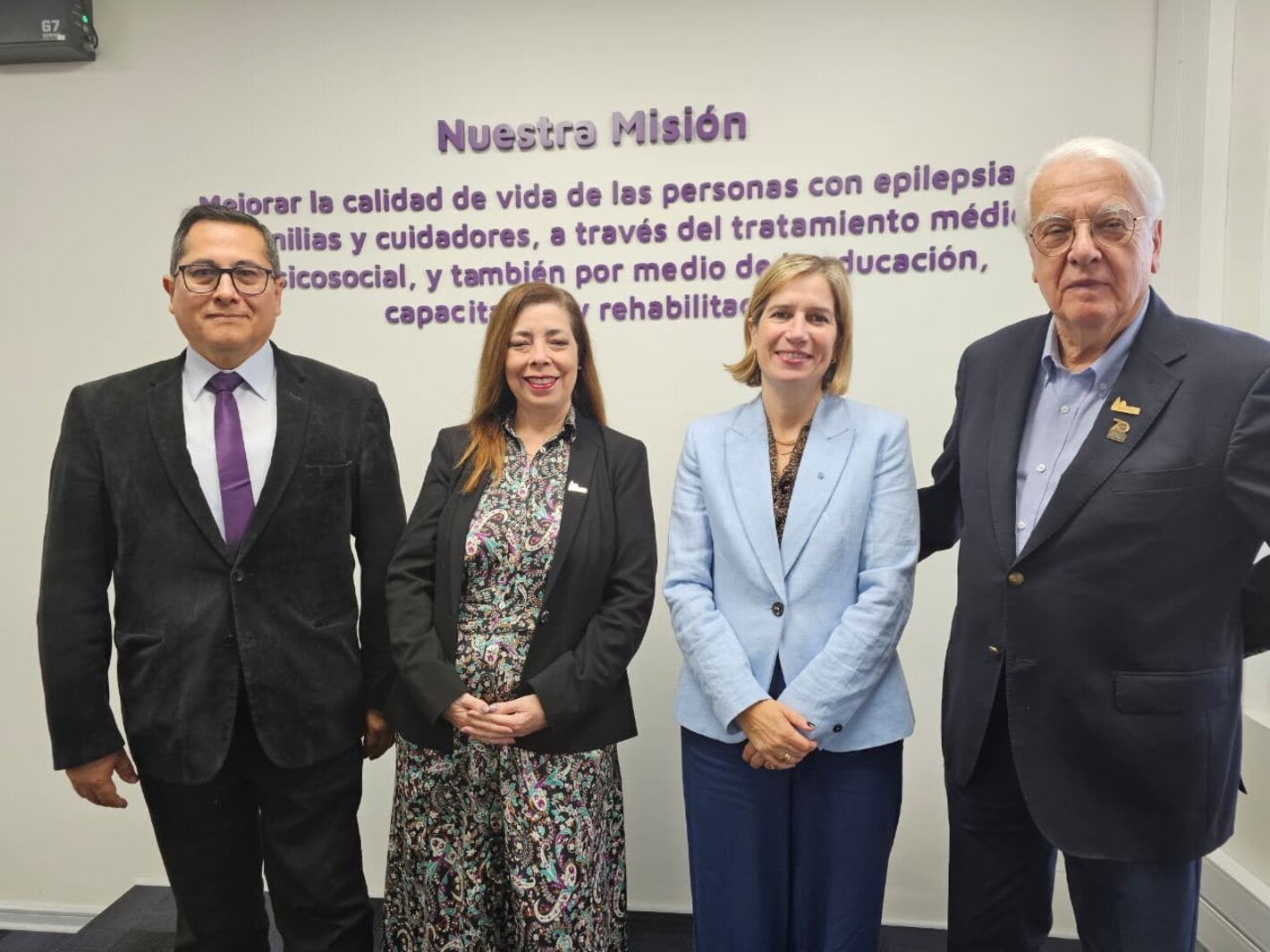 Reafirmar el cuidado como un pilar esencial de los sistemas de salud fue el eje de la Jornada Técnica Internacional “Cuidando al Cuidador”, organizada por la Liga Chilena contra la Epilepsia 