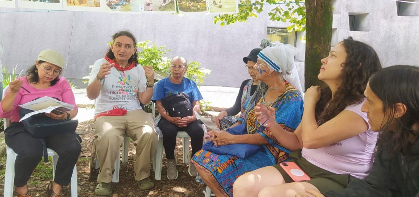 Poliniz-Acción: activistas colombianos 