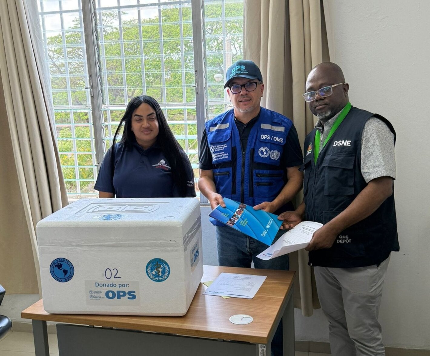 group photo of PAHO Haiti and Rep. Dom and MSPP colleagues