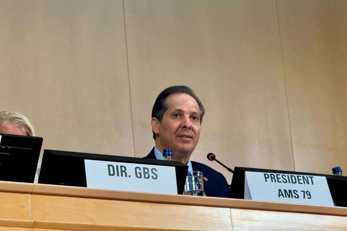 El doctor Víctor Atallah, Ministro de Salud de la República Dominicana, asumió este lunes la presidencia de la 79.ª Asamblea Mundial de la Salud 