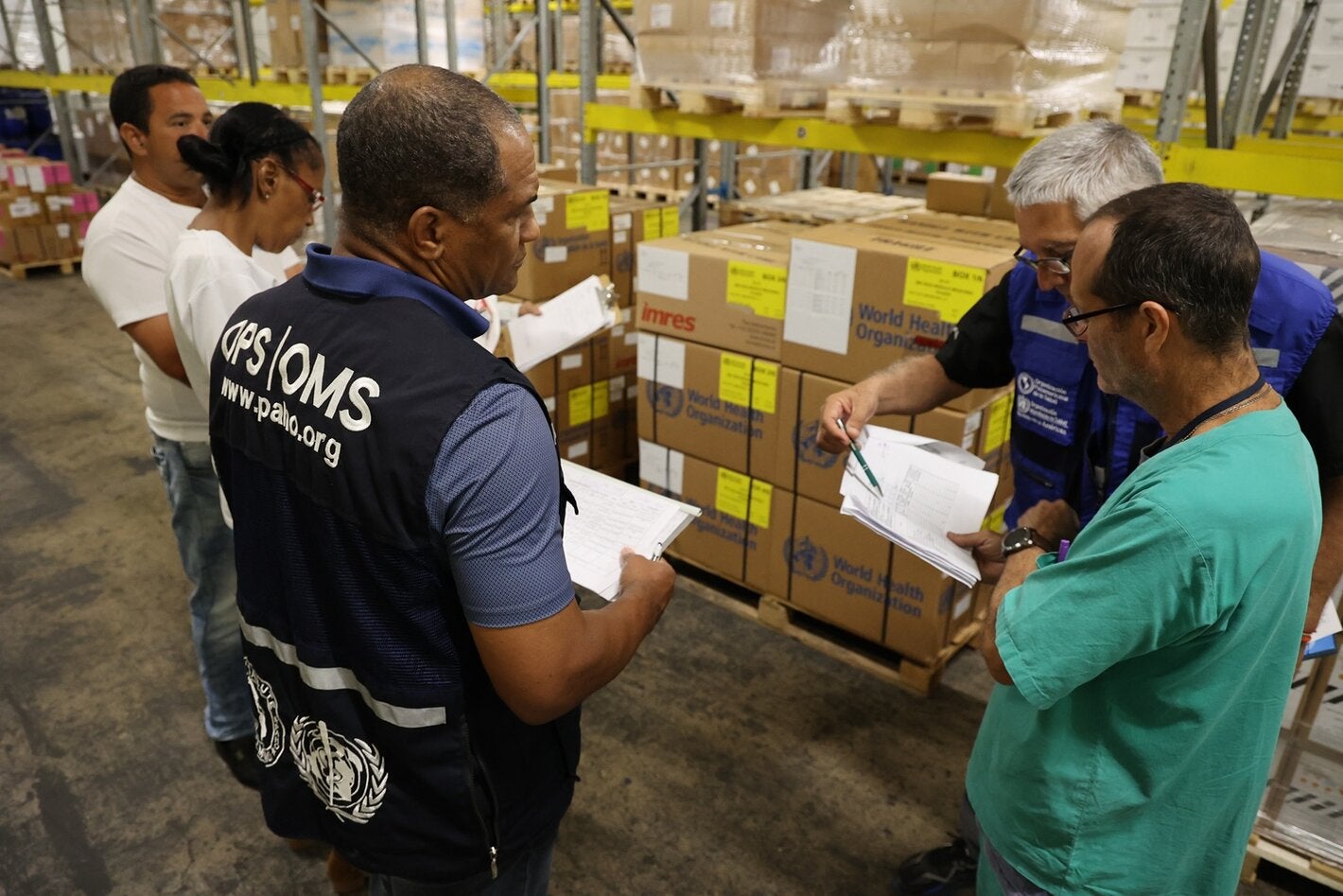 Visita de equipo de OPS a EMCOMED para apoyo a procesos logísticos