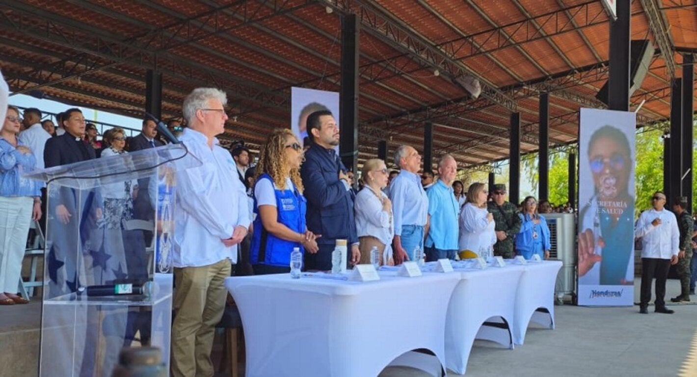 Mesa principal de la inauguración de la JNV-D