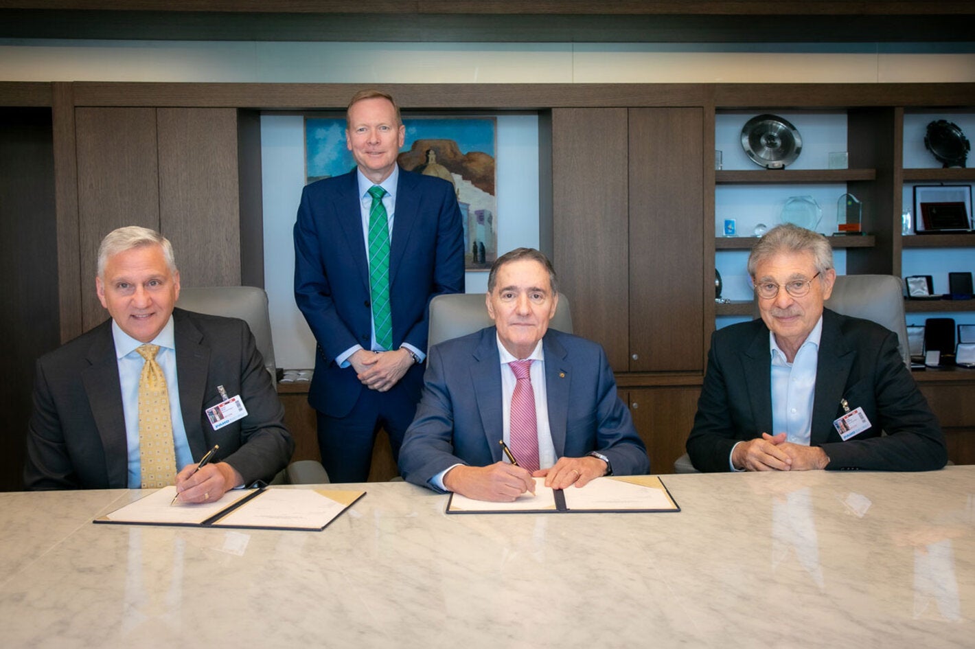 PAHO Director Dr. Jarbas Barbosa and David Ross, Executive Vice President and General Manager, CSL Seqirus signing the agreement.
