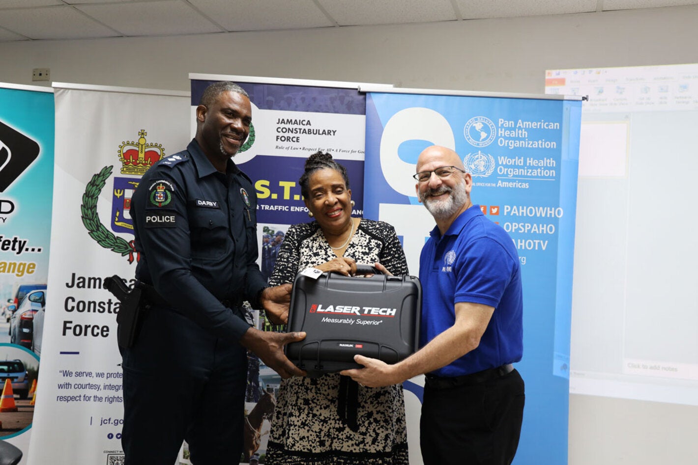 Speed gun handover 