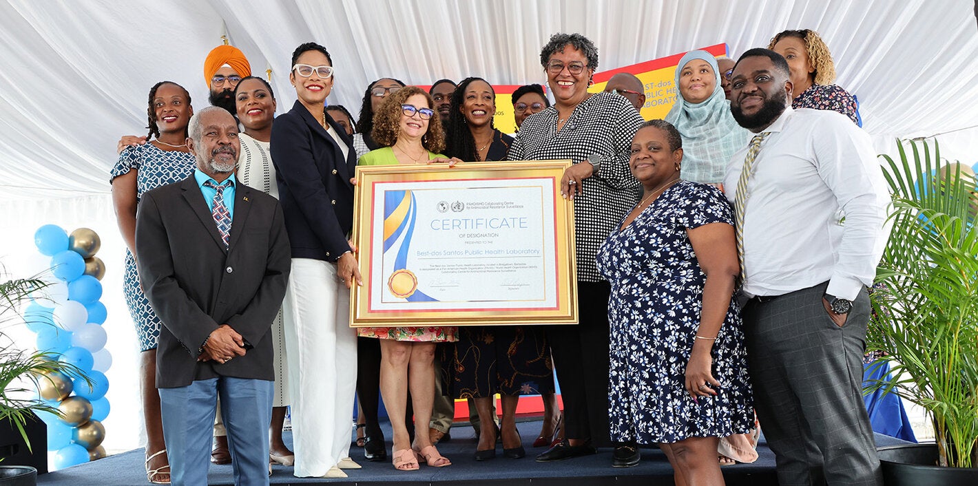 Group photo Barbados Best-dos Santos laboratory ceremony - PAHO/WHO Collaborating Centre designation