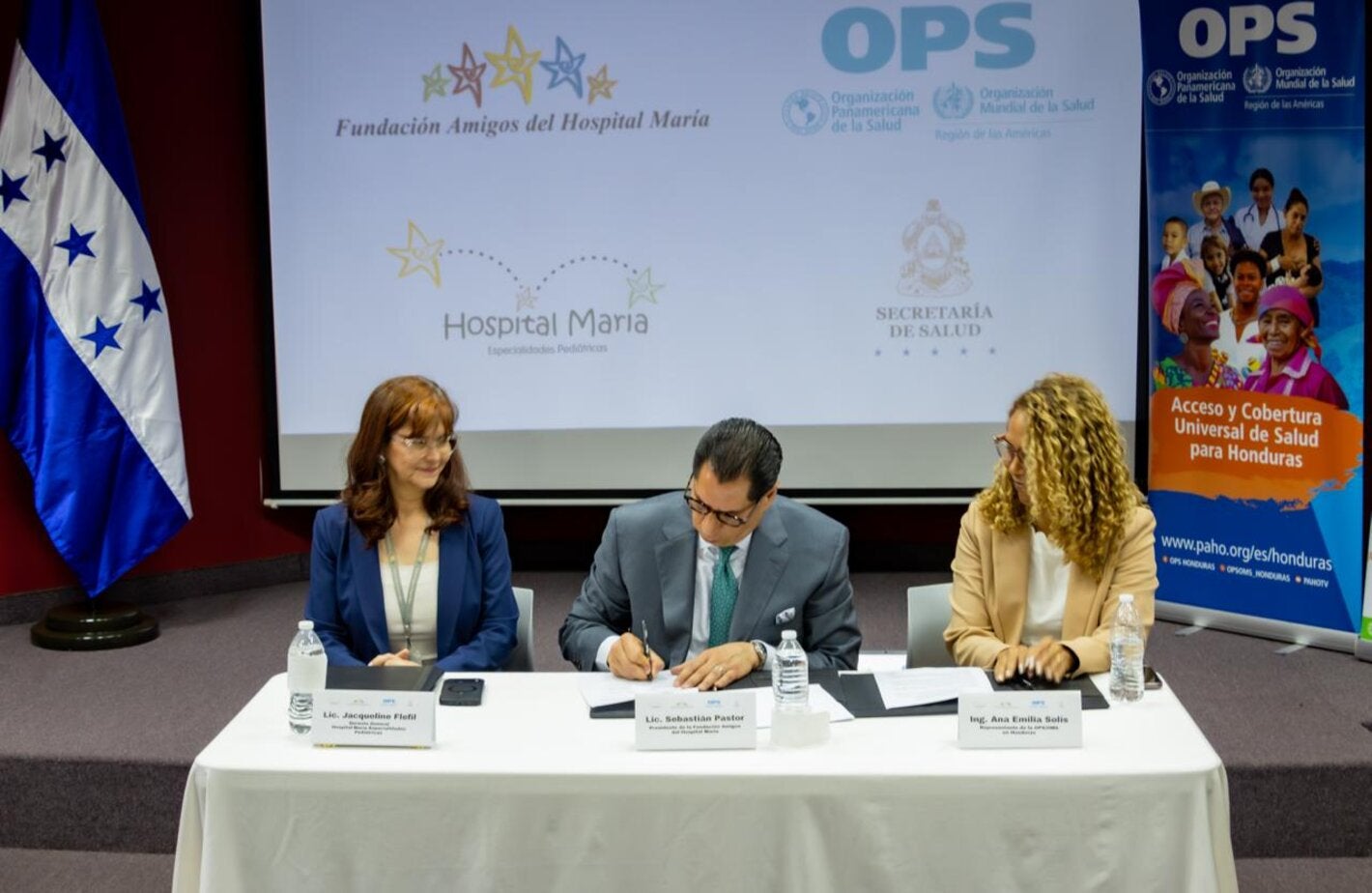 Hospital María y OPS firman convenio de cooperación técnica