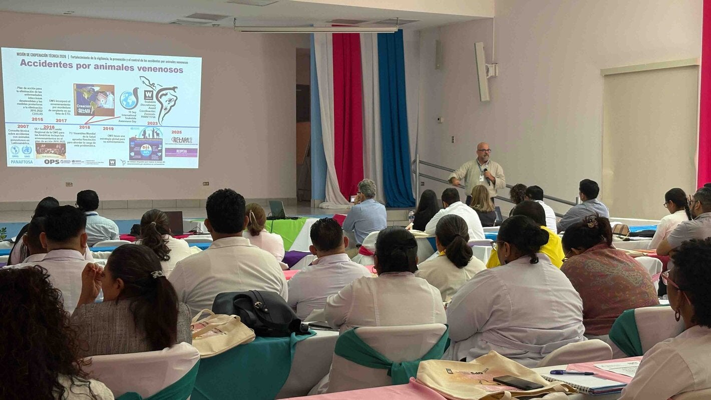 Nicaragua refuerza el abordaje integral de los envenenamientos por animales venenosos con apoyo técnico de PANAFTOSA-OPS
