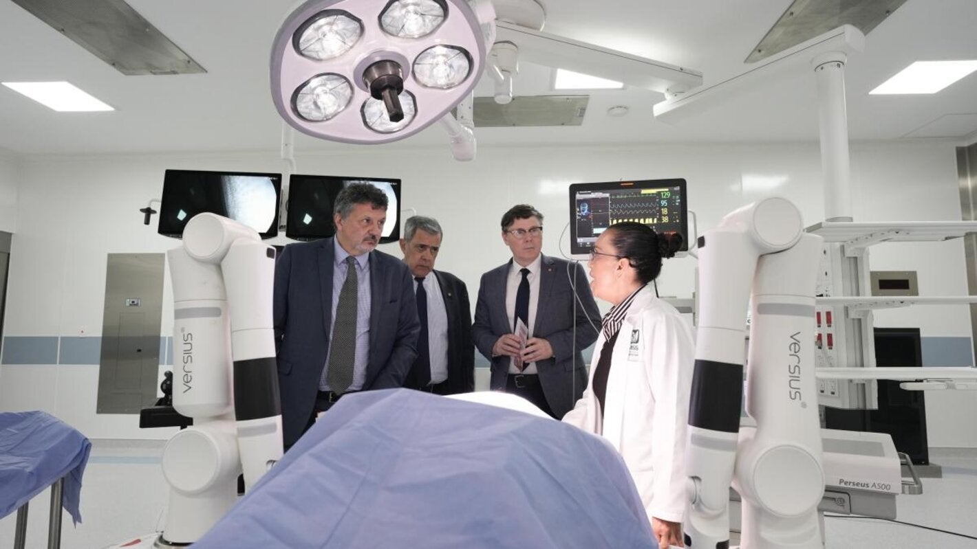 Expertos de la OPS visitan una unidad de salud del IMSS-Bienestar