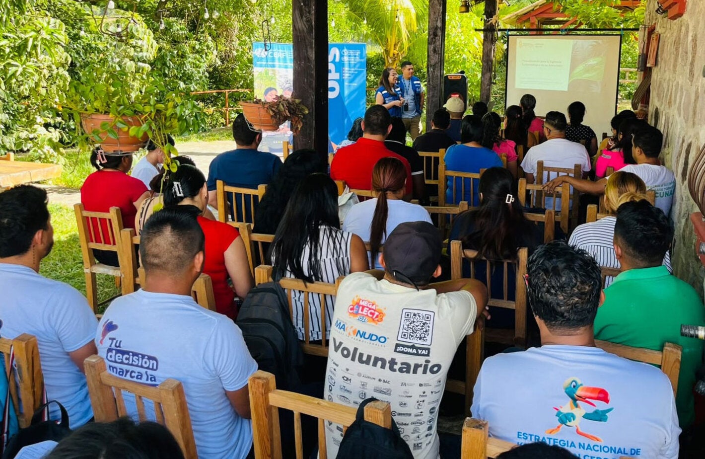 Personal de salud de comunidades del corredor seco reciben capacitación del SVS