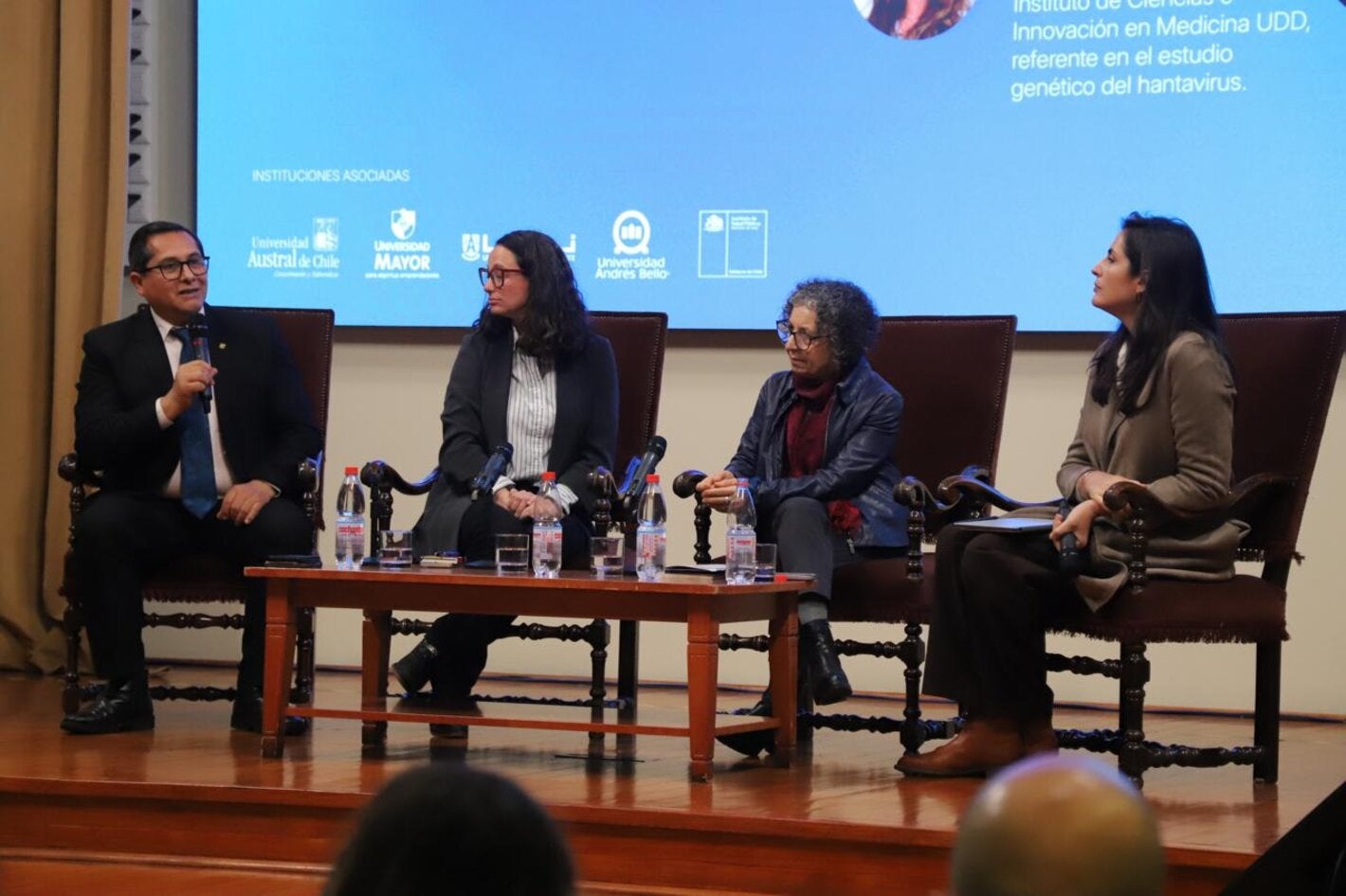 En Chile se realizó el lanzamiento del Centro de Investigación en Vigilancia, Epidemiología y Nuevas Tecnologías para Amenazas Infecciosas Emergentes