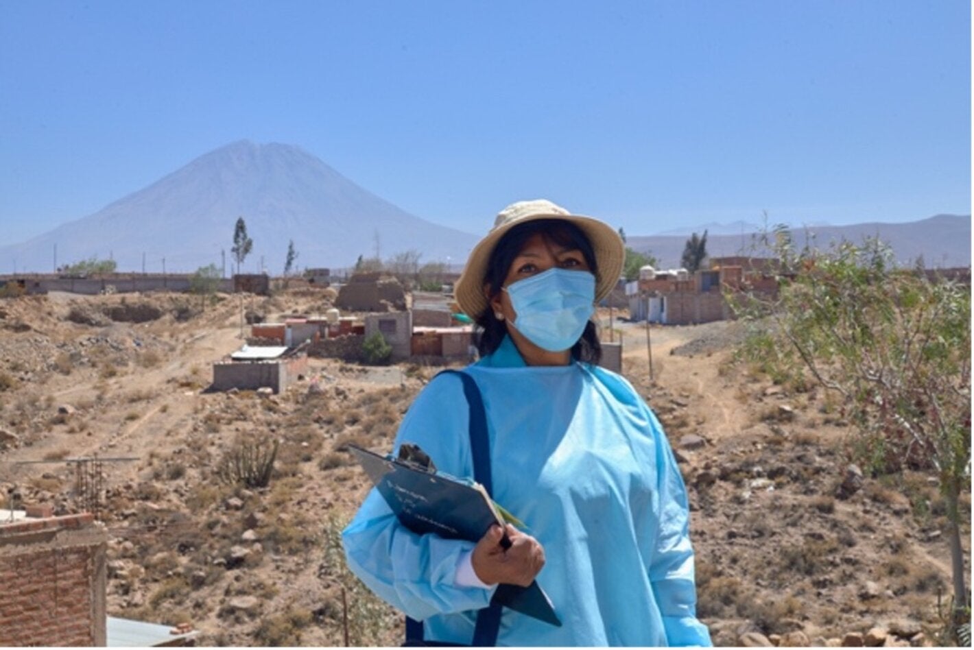 Personal de salud en campaña de vacunación