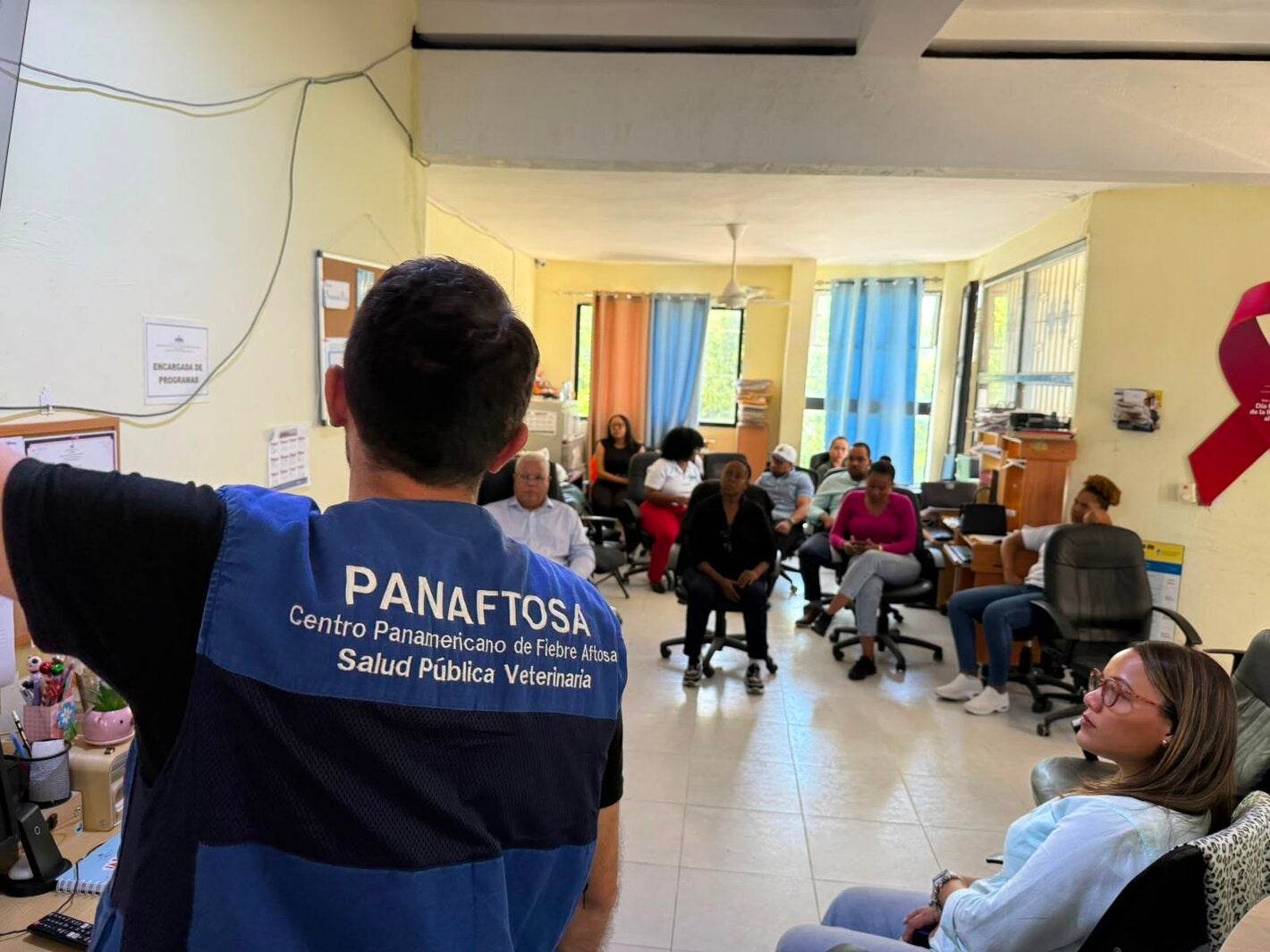 República Dominicana refuerza su respuesta nacional para avanzar hacia la eliminación de la rabia humana transmitida por perros