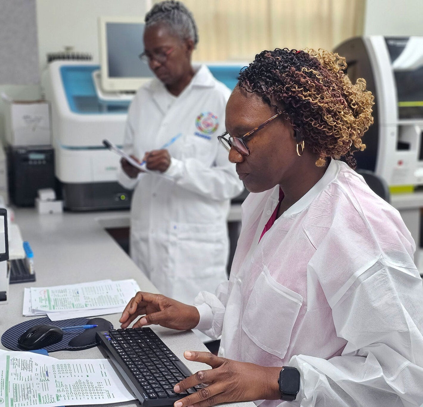 Two people in a laboratory