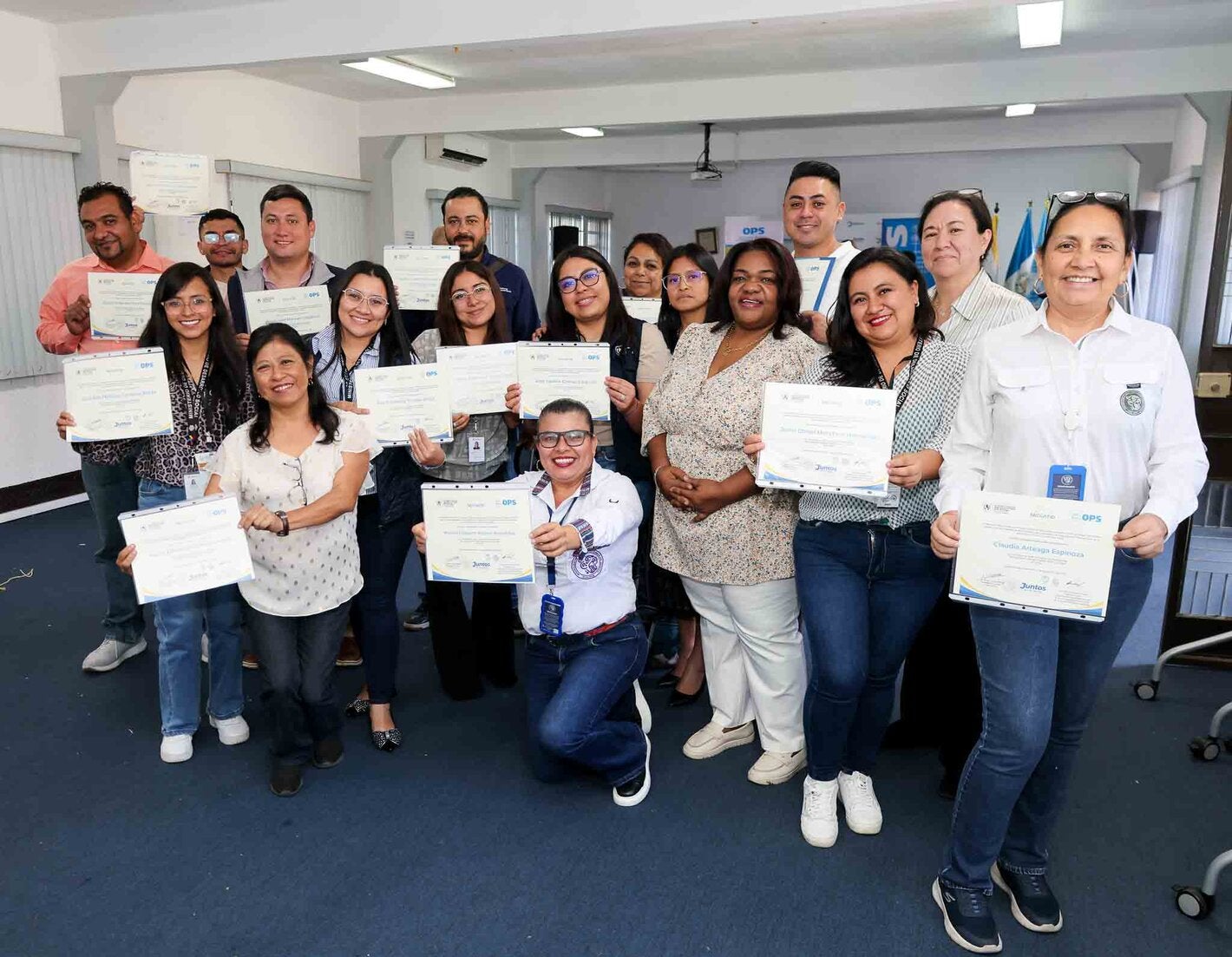 Familias Fuertes: Amor y Límites