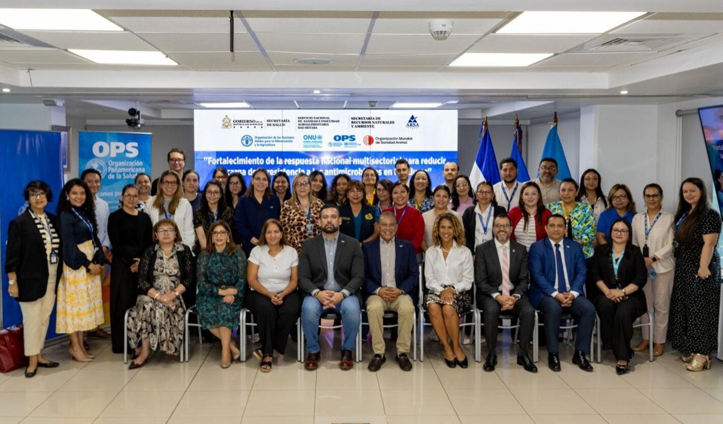 Participantes en inauguración del proyecto RAM