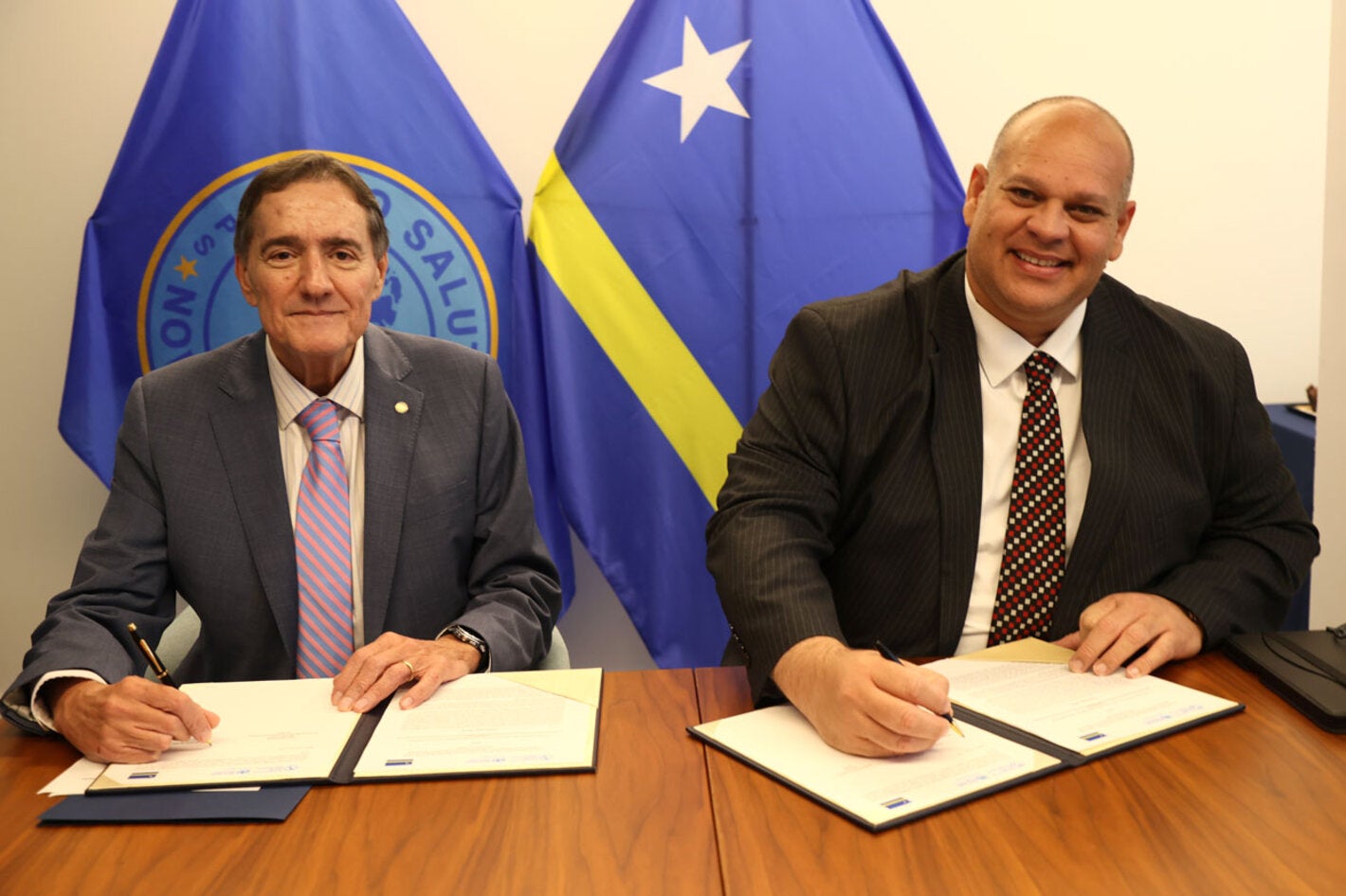 OPS y el Gobierno de Curaçao firmaron hoy la primera Estrategia de Cooperación con el País (ECP) para Curaçao, correspondiente al período 2026-2031
