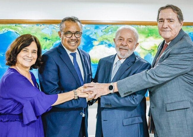 Meeting Between PAHO/WHO Directors and President Lula to Discuss Priority Health Issues for Brazil, the Americas, and the World