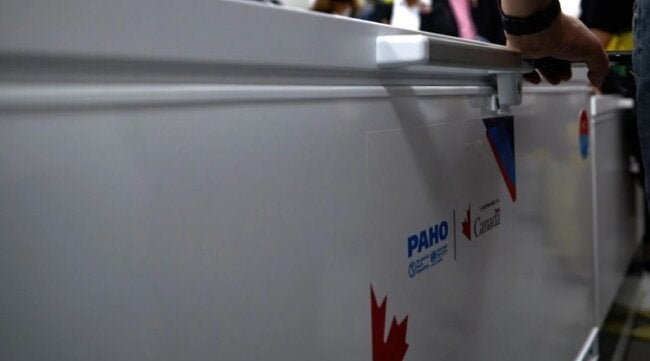 Countries of the Americas strengthen vaccine cold chain with support from PAHO and Canada