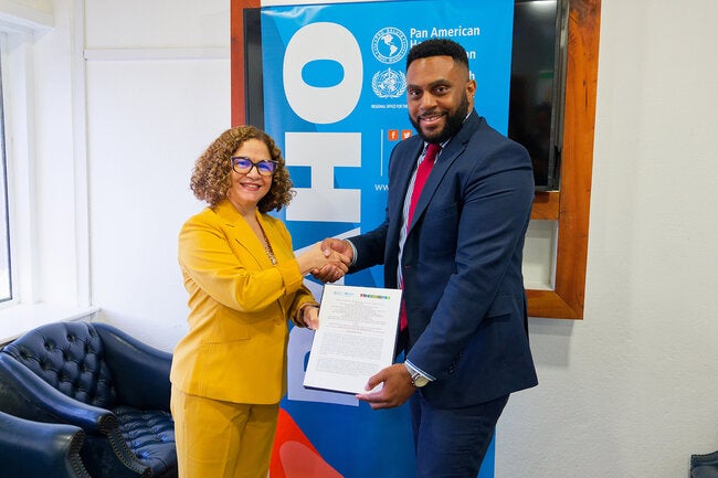 PAHO/WHO and Dominica advance health sector priorities with new cooperation strategy and laboratory strengthening efforts