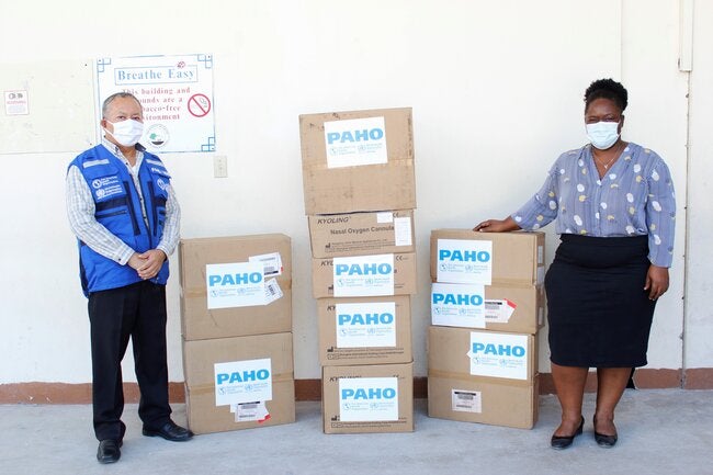 paho-belize-handover-oxygen-concentrator-accessories