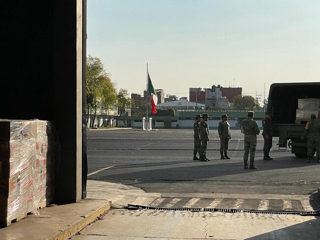 OPS entrega en donación equipos e instrumentos para fortalecer la red de frío del plan nacional de vacunación, beneficiando a comunidades en zonas de difícil acceso