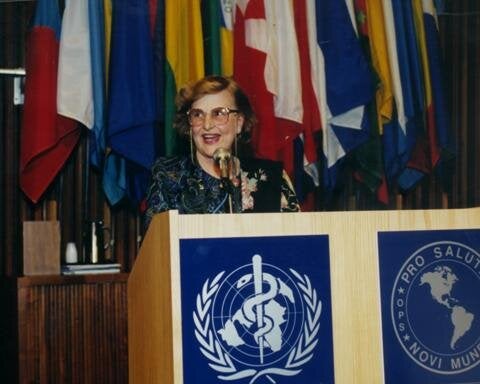 (Photos by Armando Waak/PAHO-WHO)